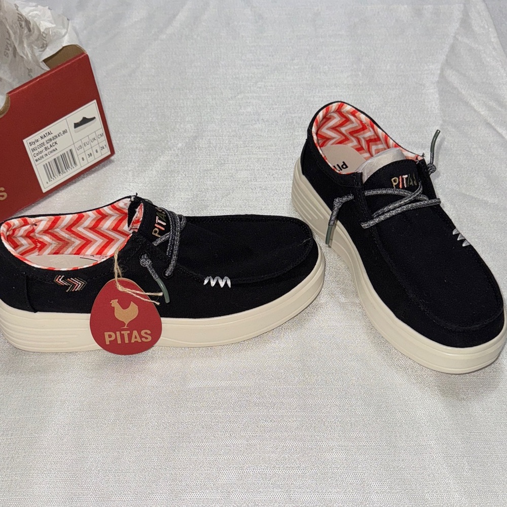 Black and Cream Women's Slip-On with ties Loafers